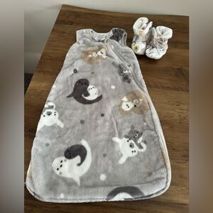 Perlimpinpin Gray Sleep Sack with Seal Print